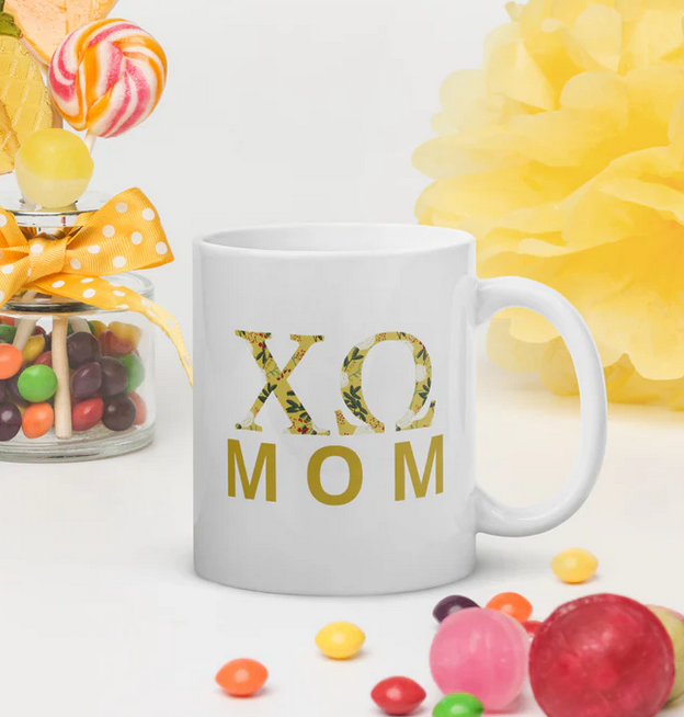 chi omega mom mug with Greek letters filed and 1895 design on back in 11 oz size