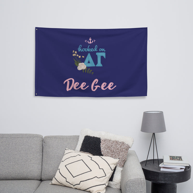Hooked on Dee Gee Flag in living room setting