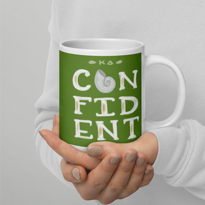 Kappa Delta green KD Confident mug in 20 oz size in model&