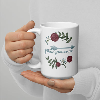 Pi Beta Phi Mom Mug in 15 oz size showing Pi Phi motto in model's hands