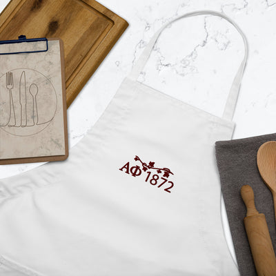 Alpha Phi Ivy 1872 Embroidered Apron in kitchen scene