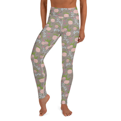 Gamma Phi Beta Floral Print Yoga Leggings in A La Mode on model