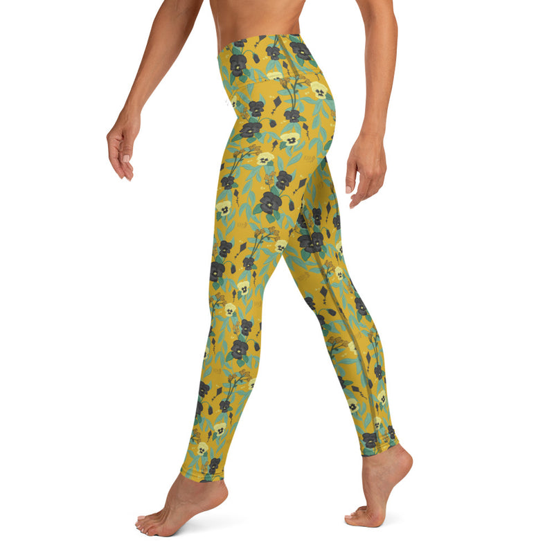 Kappa Alpha Theta Pansy Floral Print Yoga Leggings, Gold shown in side view on model