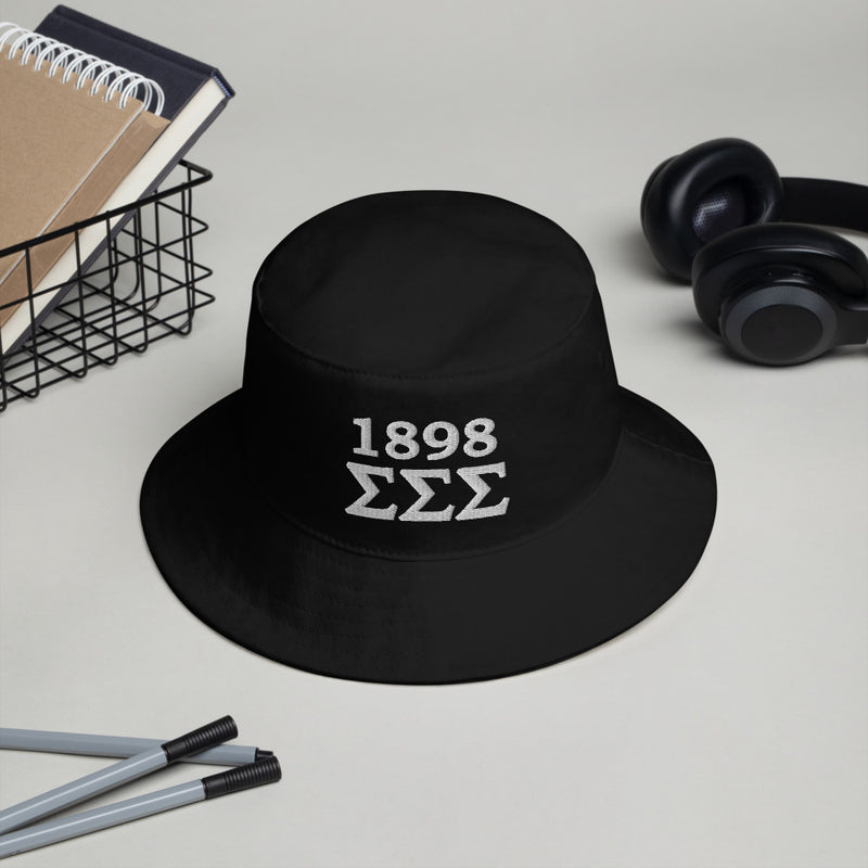 Tri Sigma 1898 Founding Date Bucket Hat in black